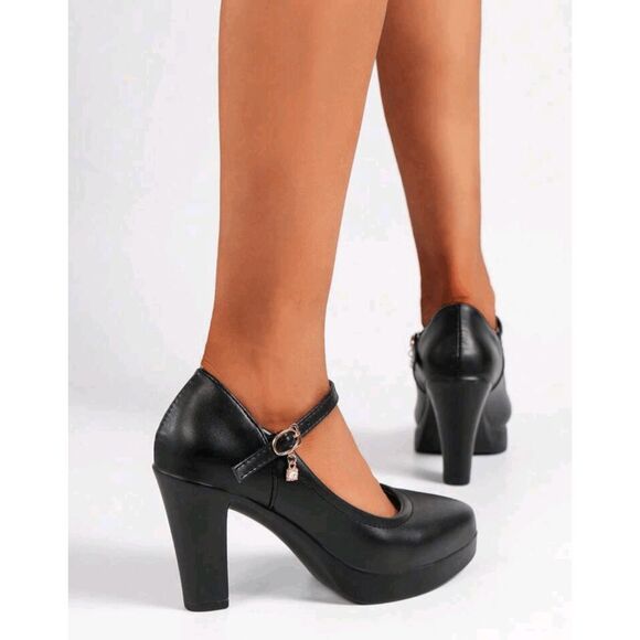 Size 6 Mary Jane Black Heels - Picture 5 of 5